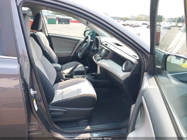 2018 TOYOTA RAV4 XLE 5