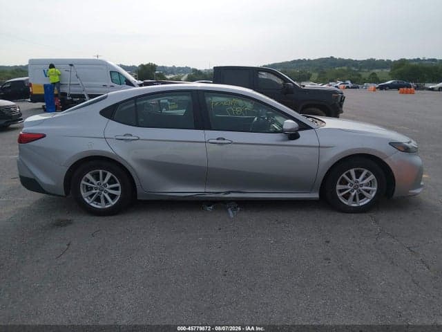 2025 TOYOTA CAMRY LE 18