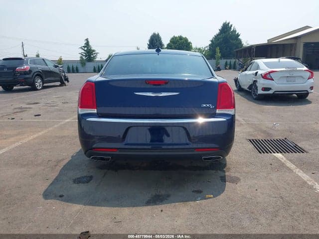 2017 CHRYSLER 300C 17