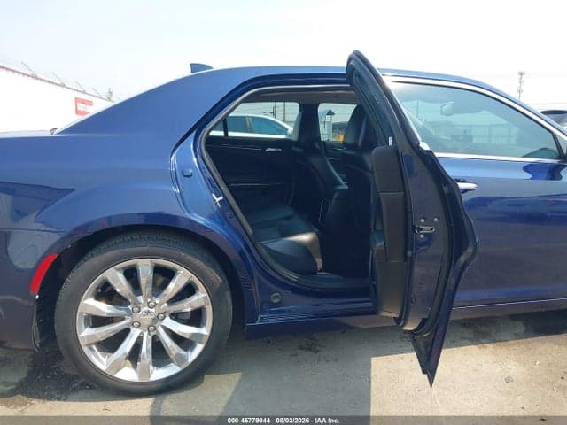 2017 CHRYSLER 300C 8