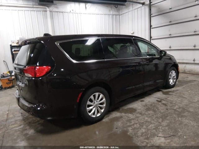 2017 CHRYSLER PACIFICA TOURING 4