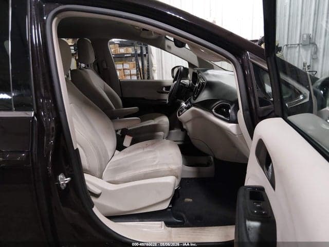 2017 CHRYSLER PACIFICA TOURING 5