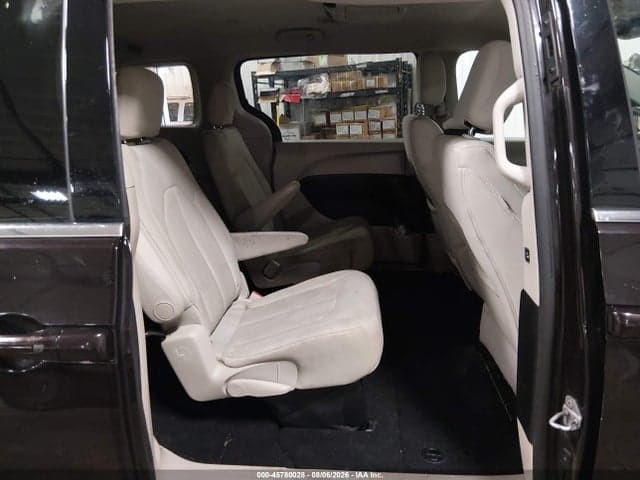 2017 CHRYSLER PACIFICA TOURING 8