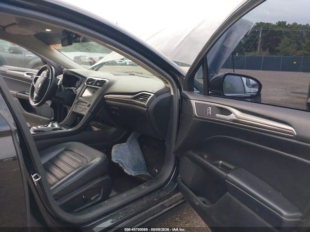 2017 FORD FUSION SE 5