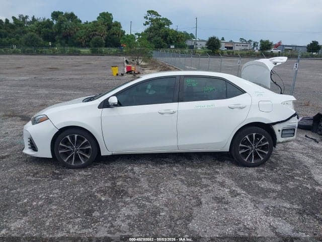 2018 TOYOTA COROLLA SE 14