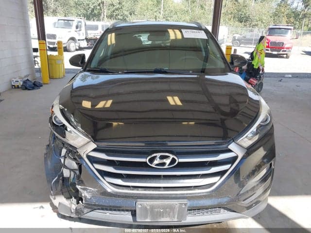 2017 HYUNDAI TUCSON SE 12