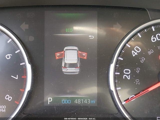 2020 TOYOTA RAV4 LE 7
