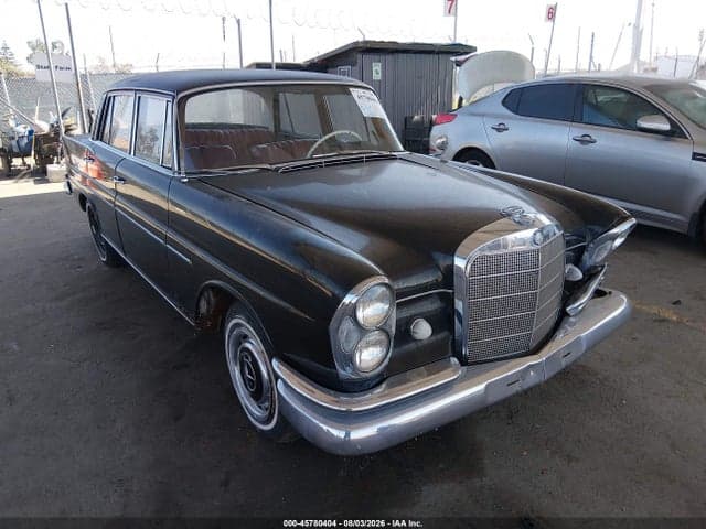 1961 BENZ 220S - 1