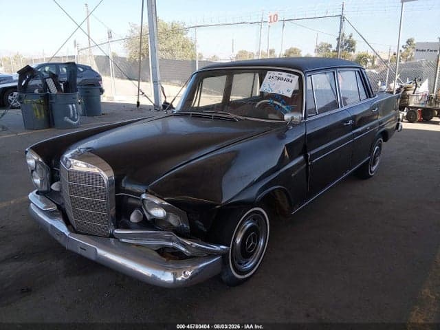 1961 BENZ 220S 2