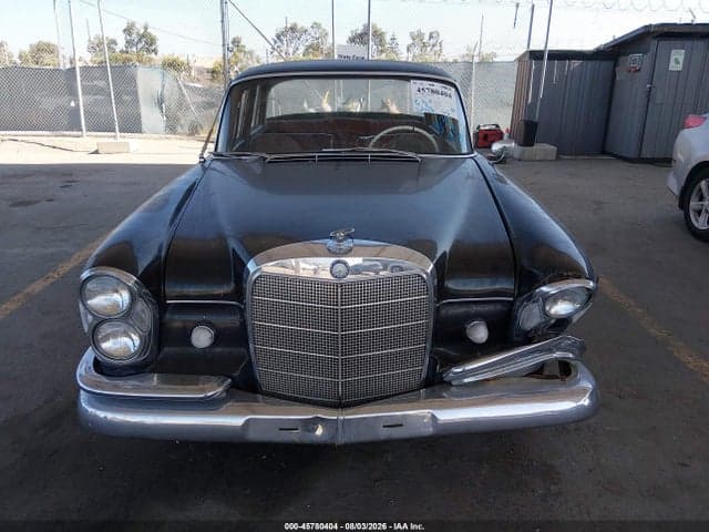 1961 BENZ 220S 14