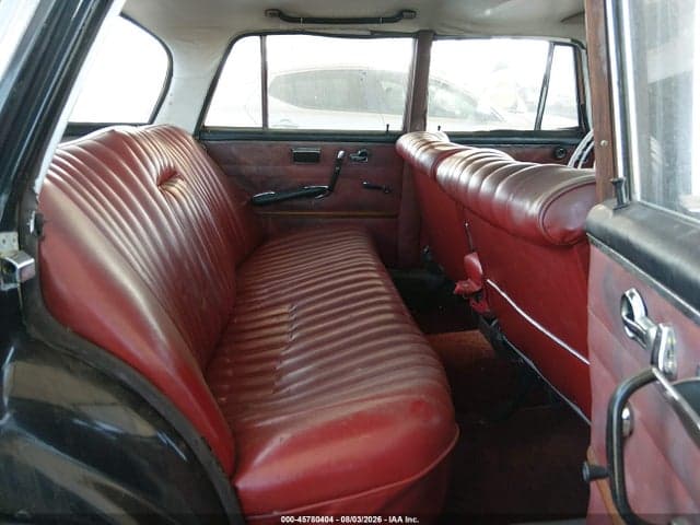 1961 BENZ 220S 8