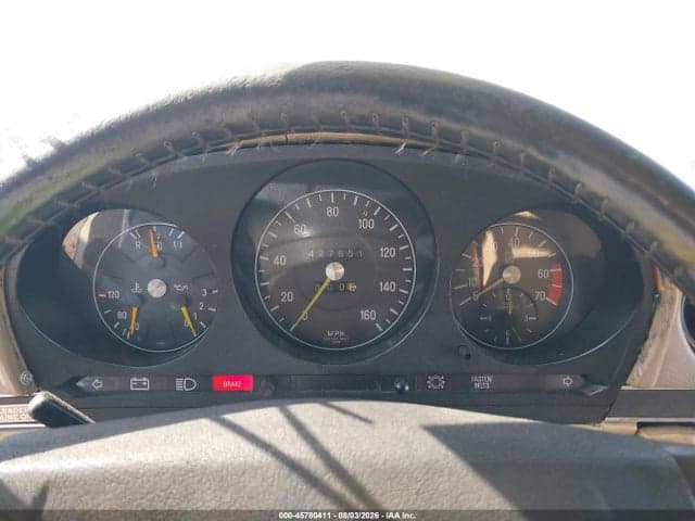 1976 MBNZ 450SL 7