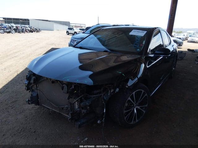 2019 TOYOTA CAMRY SE 2