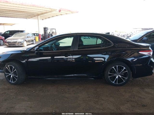 2019 TOYOTA CAMRY SE 15