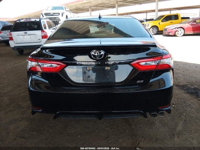 2019 TOYOTA CAMRY SE 17