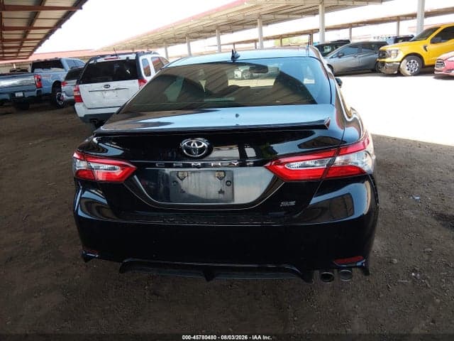 2019 TOYOTA CAMRY SE 21