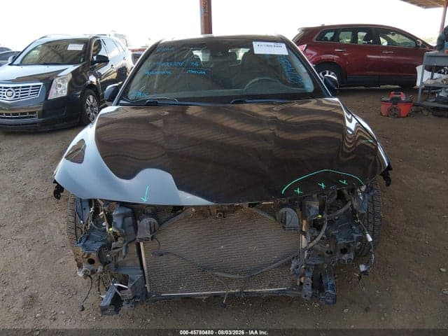 2019 TOYOTA CAMRY SE 6