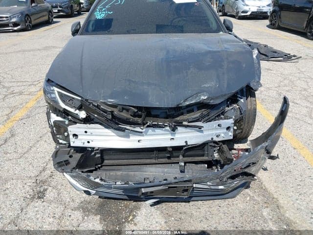 2026 TOYOTA CAMRY XLE 6