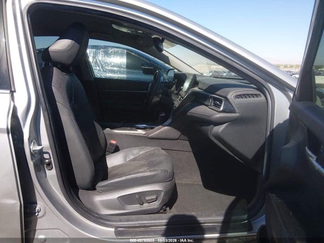 2021 TOYOTA CAMRY XLE 5