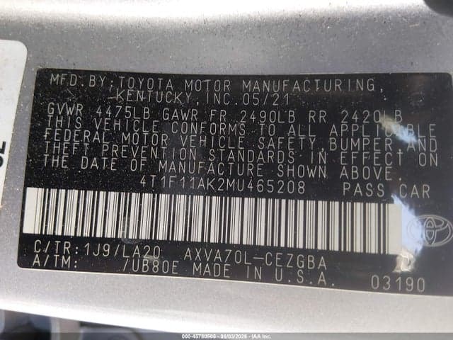 2021 TOYOTA CAMRY XLE 9