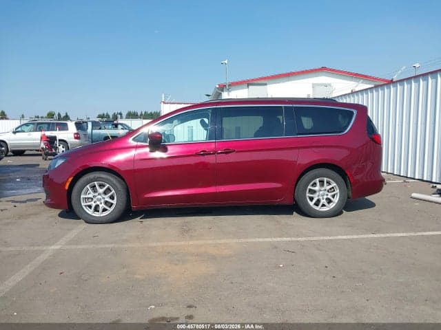 2020 CHRYSLER VOYAGER LXI 14