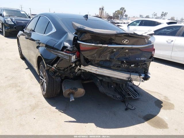 2025 LEXUS ES 300H 6
