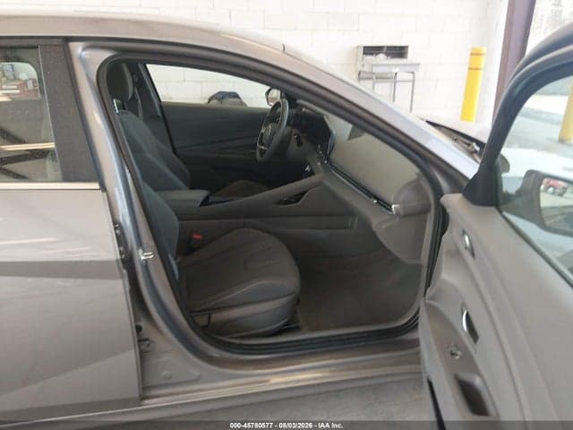 2024 HYUNDAI ELANTRA SEL 5