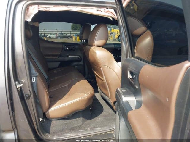 2017 TOYOTA TACOMA LIMITED 8