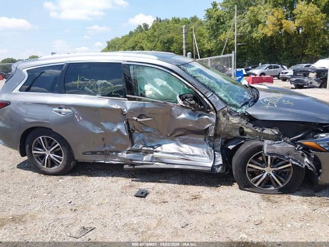 2017 INFINITI QX60 13