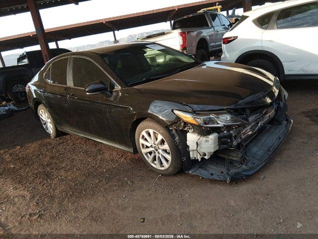 2018 TOYOTA CAMRY LE - 1