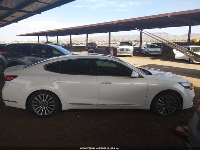 2018 KIA CADENZA PREMIUM 13