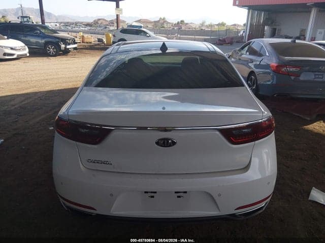 2018 KIA CADENZA PREMIUM 16