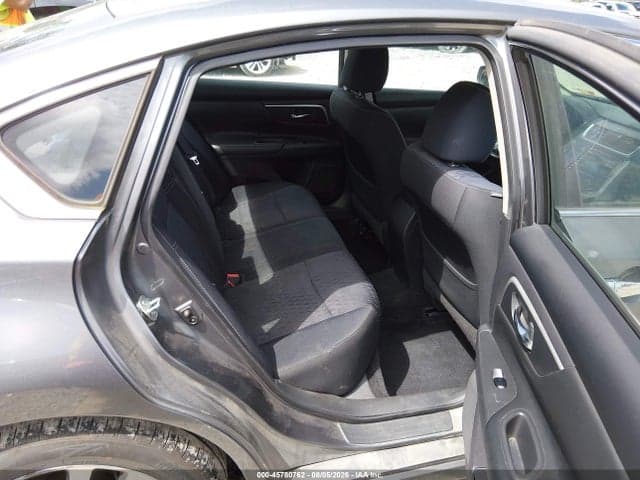 2017 NISSAN ALTIMA 2.5 SV 8