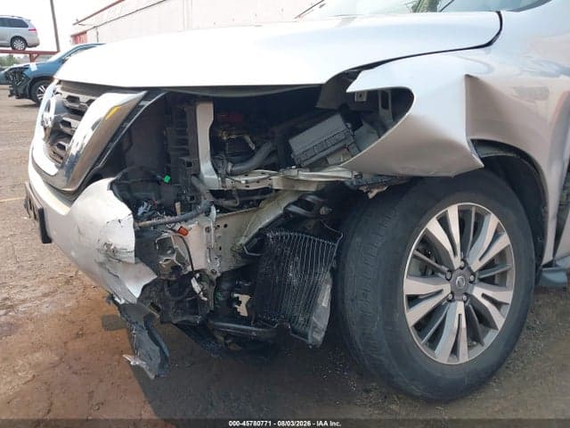 2018 NISSAN PATHFINDER SV 18