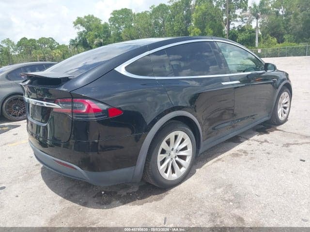 2020 TESLA MODEL X 4