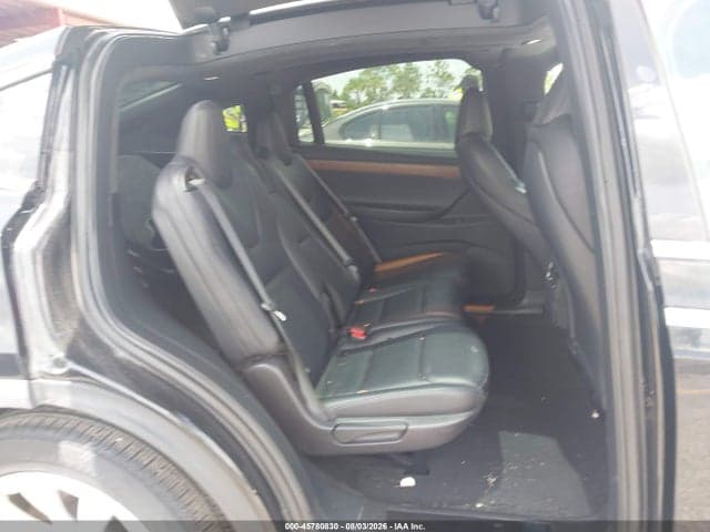 2020 TESLA MODEL X 8