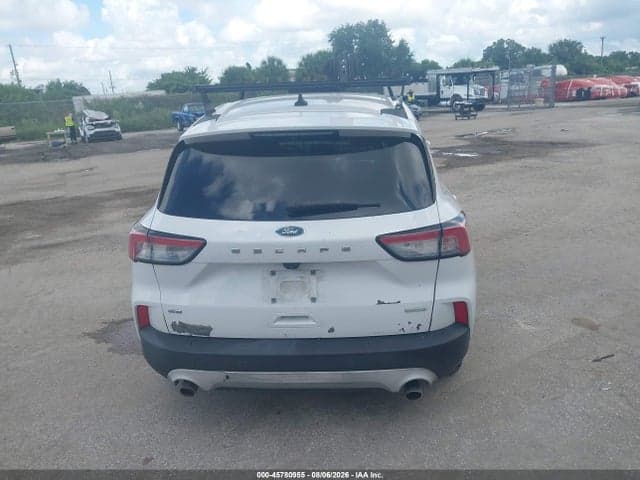 2020 FORD ESCAPE SE 17
