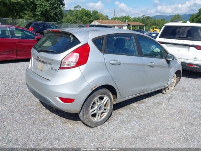 2017 FORD FIESTA SE 4