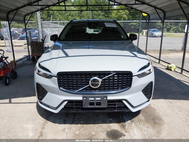 2025 VOLVO XC60 B5 CORE 13