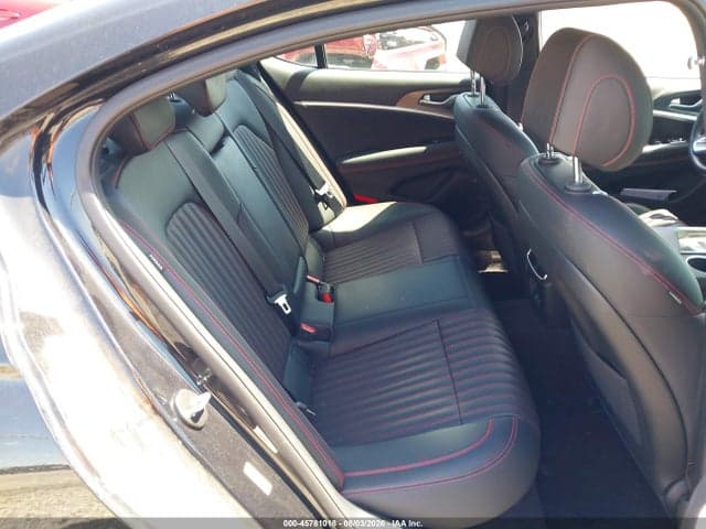 2024 GENESIS G70 2.5T AWD 8