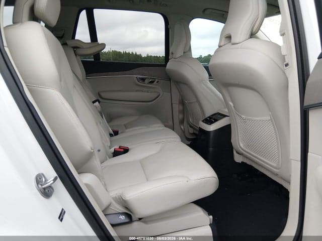2025 VOLVO XC90 PLUG-IN HYBRID T8 CORE 7-SEATER 8