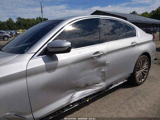 2017 BMW 530I 6