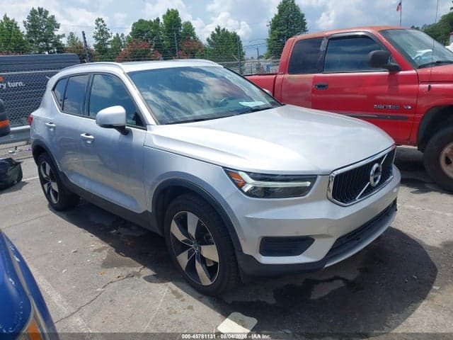 2019 VOLVO XC40 T5 MOMENTUM 13