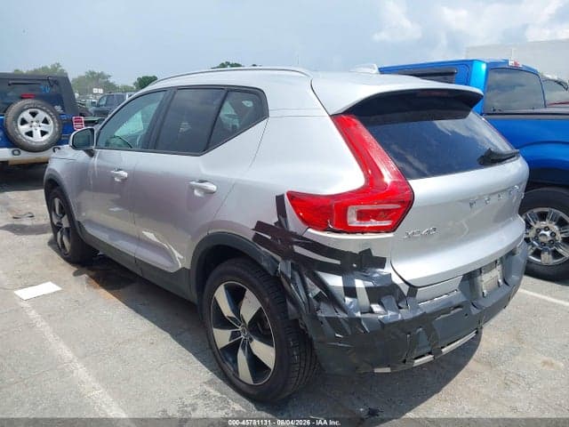 2019 VOLVO XC40 T5 MOMENTUM 14