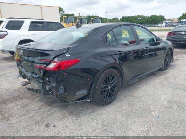 2026 TOYOTA CAMRY SE 4