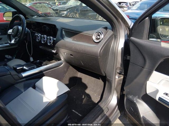 2021 MERCEDES-BENZ GLA 250 4MATIC 5