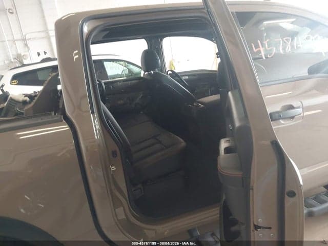 2021 NISSAN TITAN PRO-4X 4X4 8