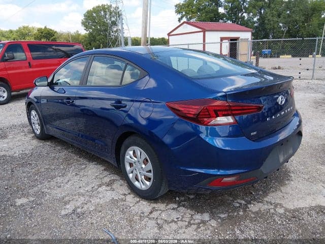 2019 HYUNDAI ELANTRA SE 3