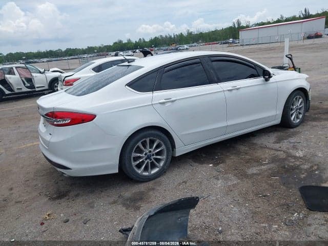 2017 FORD FUSION SE 4