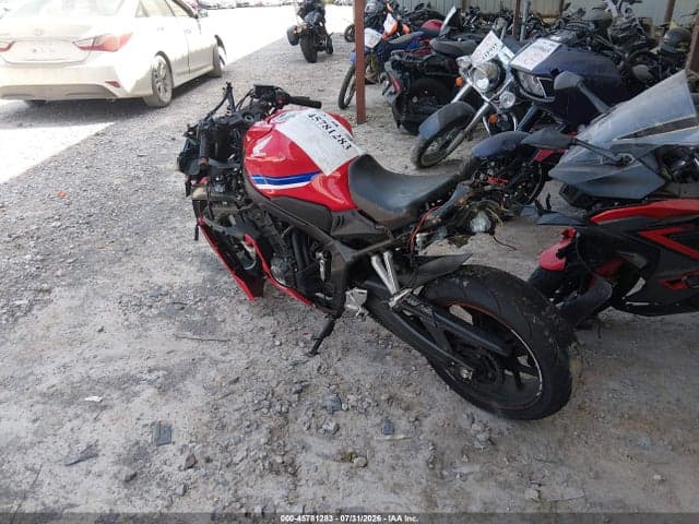 2025 HONDA CBR650 R 3